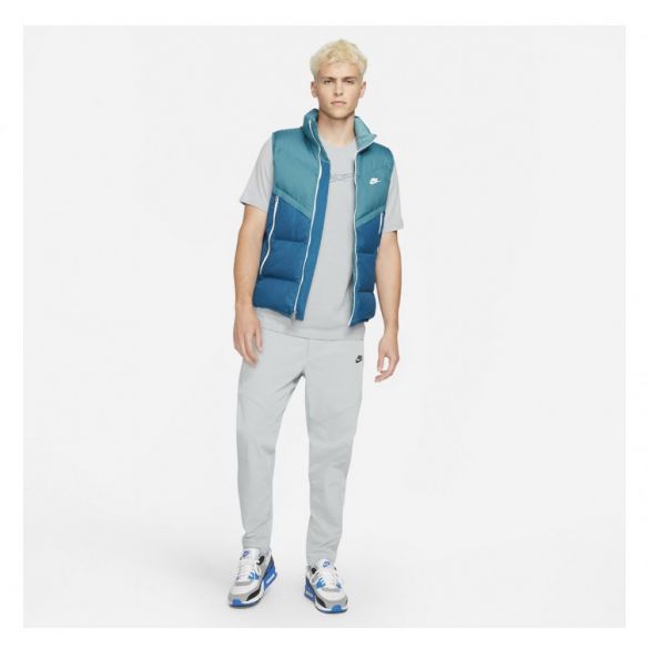 Чоловіча жилетка Nike Sportswear Storm-FIT Windrunner Vest DD6817-415_image_6