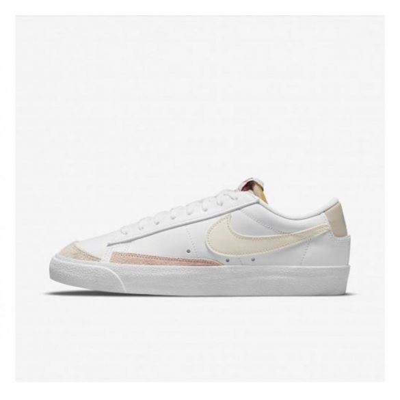 Женские кроссовки Nike W Blazer Low DC4769-108_image_2