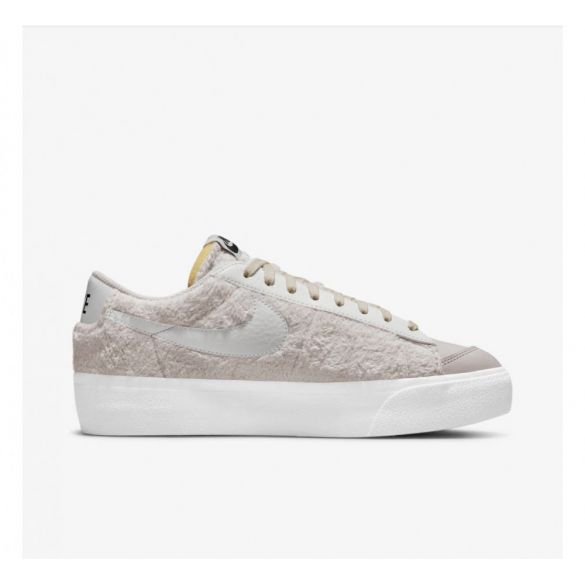 Кроссовки Nike Wmns Blazer Low Platform DO6715-001_image_1