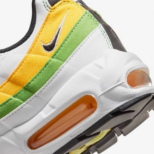 Кросівки Nike Air Max 95 Essential DQ3429-100_image_3