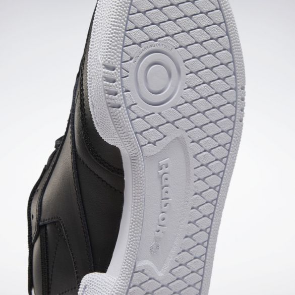 Женские кроссовки Reebok Club C 85 FW6174