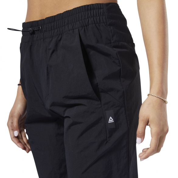 reebok training supply woven pant