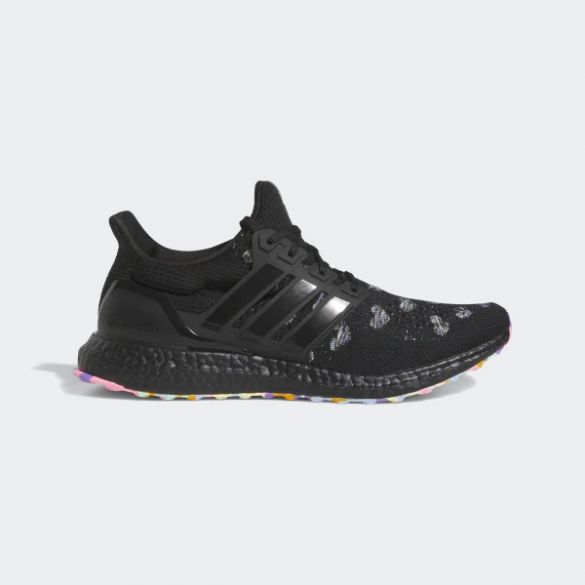 Мужские кроссовки adidas UltraBoost DNA Valentine's Day HQ6174_image_1