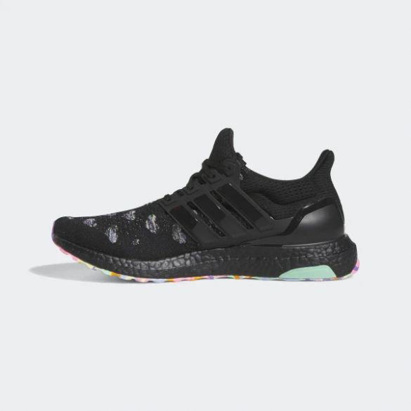 Мужские кроссовки adidas UltraBoost DNA Valentine's Day HQ6174_image_2