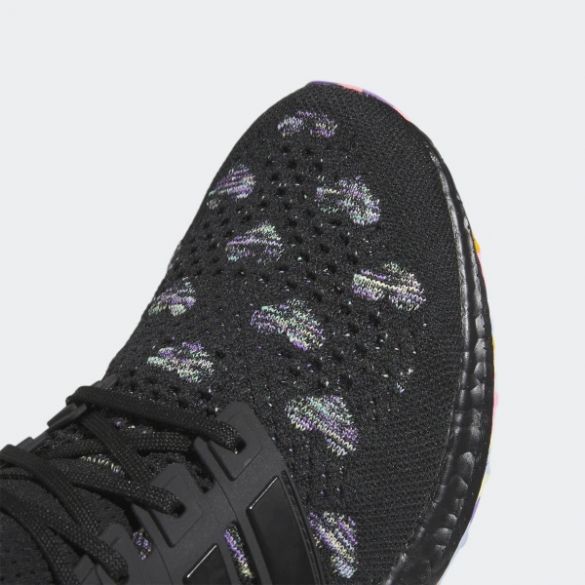 Чоловічі кросівки adidas UltraBoost DNA Valentine's Day HQ6174_image_4