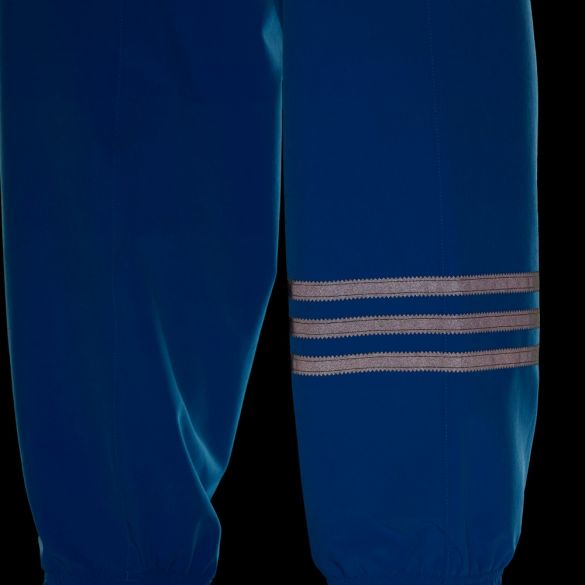 Спортивні штани Adidas Street Neuclassic Originals IS2817_image_4