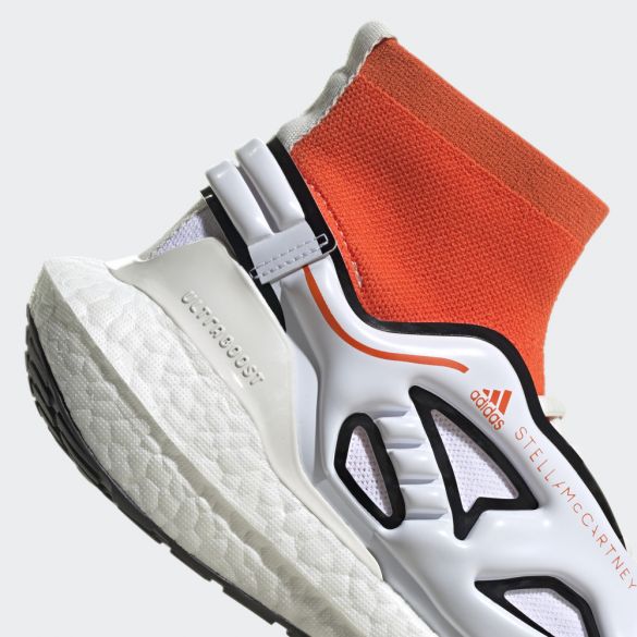 Кроссовки для бега adidas by Stella McCartney Ultraboost 22 GY6111_image_8