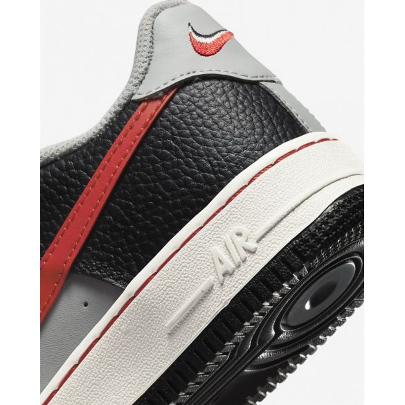 Кросівки Nike Air Force 1 Lv8 Emb (Gs) Black DJ9993-001_image_3