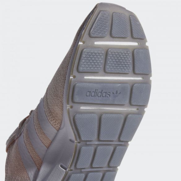 Жіночі кросівки Adidas Swift Run X FY2136_image_7