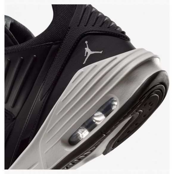 Кросівки чоловічі Air Jordan Max Aura 5 DZ4353-010_image_7