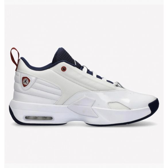 Кроссовки Jordan Max Aura 6 FQ8298-100_image_1