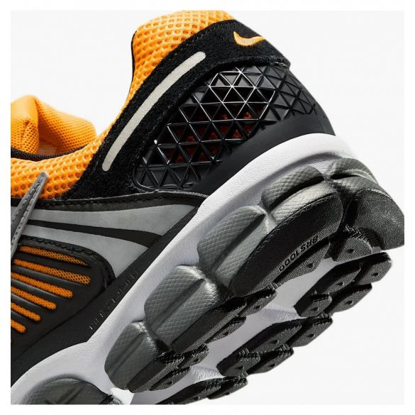 Кросівки чоловічі Nike Zoom Vomero 5 IF6211-700_image_10