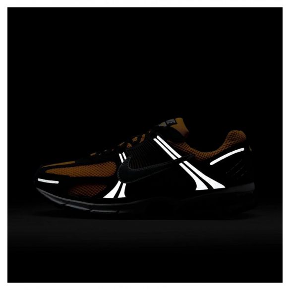 Кросівки чоловічі Nike Zoom Vomero 5 IF6211-700_image_3