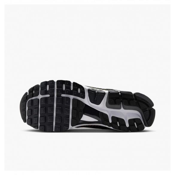 Кросівки чоловічі Nike Zoom Vomero 5 IF6211-700_image_4