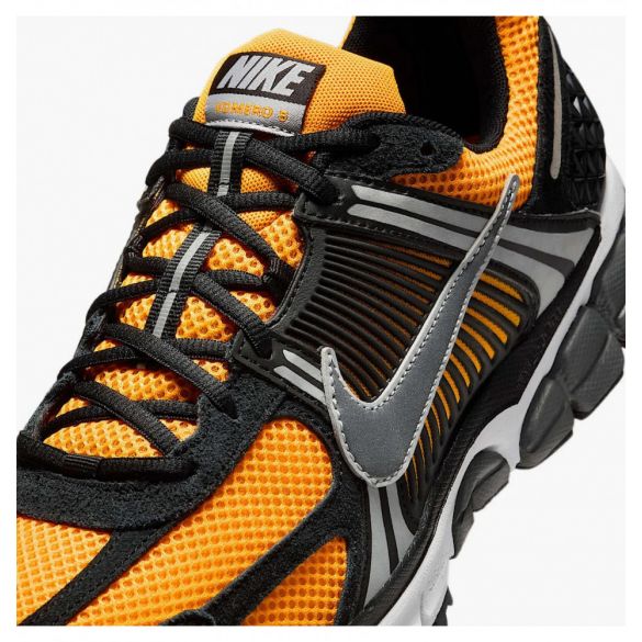 Кросівки чоловічі Nike Zoom Vomero 5 IF6211-700_image_5