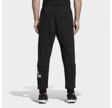 Чоловічі штани Adidas Must Haves Badge of Sport DQ1445