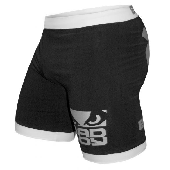 Компрессионные шорты Bad Boy Vale Tudo _image_4