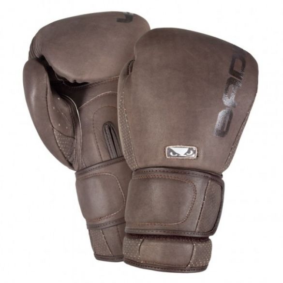 Боксерские перчатки Bad Boy Legacy 2.0 Brown 240025_image_1