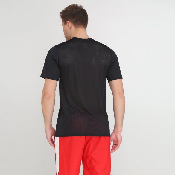 Чоловіча футболка Nike Brthe Top Run AJ7584-010_image_4