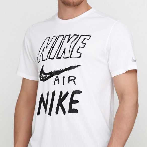 Чоловіча футболка Nike Brthe Top Run AJ7584-100_image_3