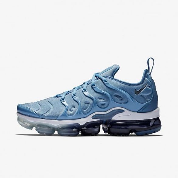 Air vapormax plus light blue and white best sale