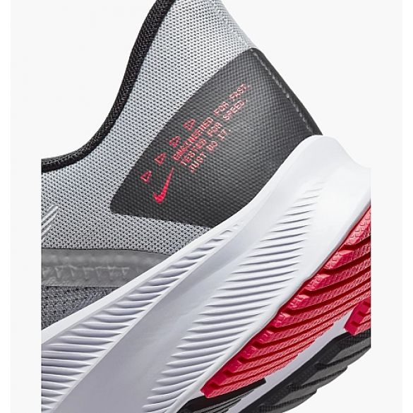 Бігові кросівки Nike Quest 4 DA1105-007_image_4