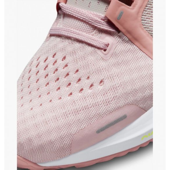 Кросівки жіночі Nike Air Zoom Vomero 16 DA7698-601_image_8