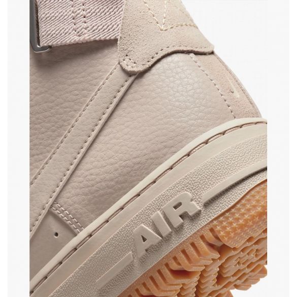 Кросівки W Nike Air Force 1 Utility 2 DC3584-200_image_7