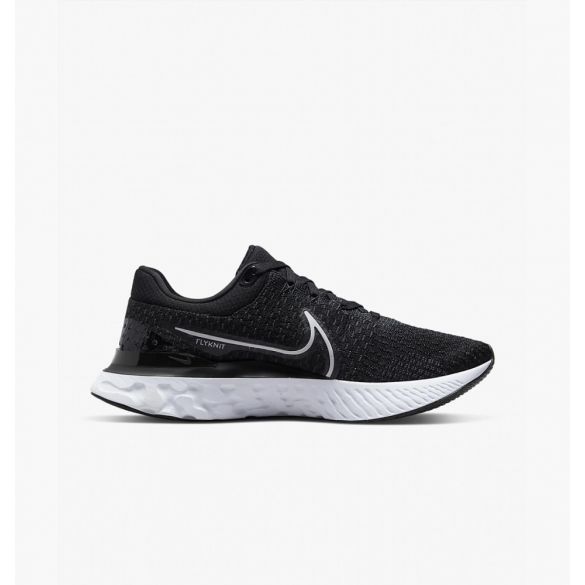 Flyknit react black online