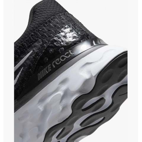 Кросівки для бігу Nike React Infinity Run Flyknit 3 Black DH5392-001_image_3