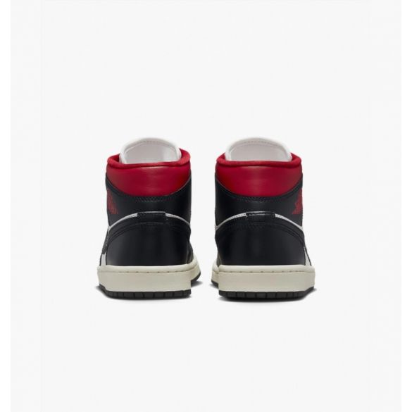 Жіночі кросівки Nike Air Jordan 1 Mid Triple Black BQ6472-061_image_3