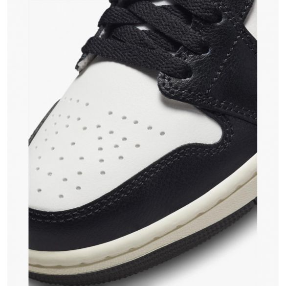 Жіночі кросівки Nike Air Jordan 1 Mid Triple Black BQ6472-061_image_6