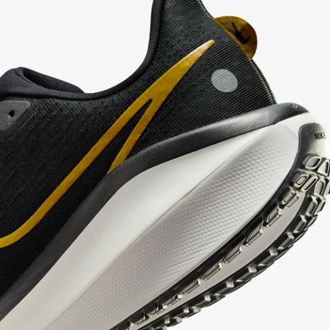 Кросівки Nike Vomero 17 Black FB1309-006_image_8