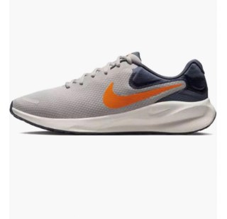 Кросівки чоловічі Nike Revolution 7 FB2207-009