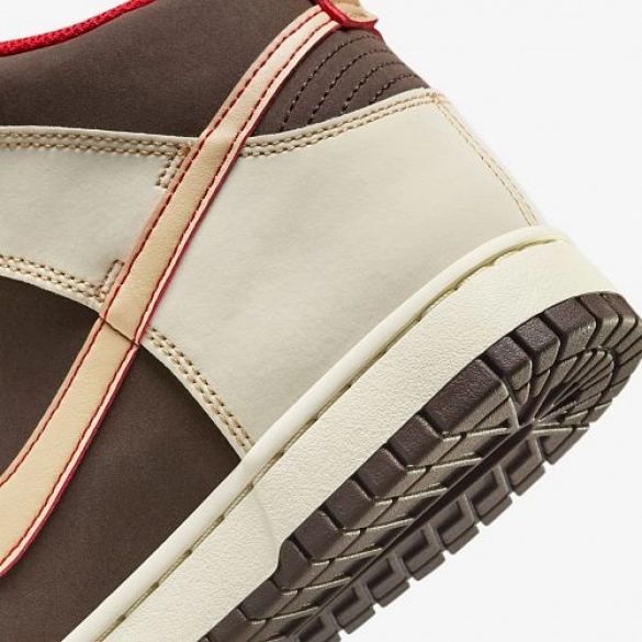 Кросівки Nike Dunk HI Retro SE FB8892-200_image_7