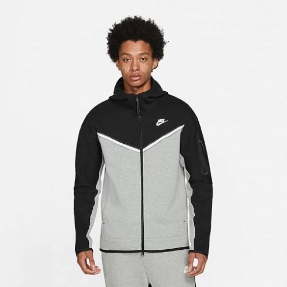 Толстовка Nike Sportswear Tech Fleece Black CU4489-016_image_1