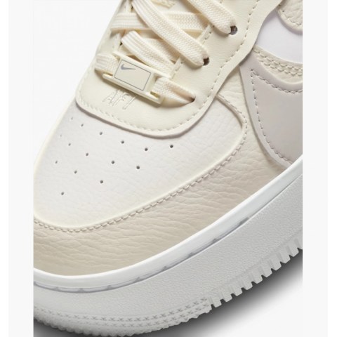 Кеды женские Nike Air Force 1 DJ9946-107_image_6