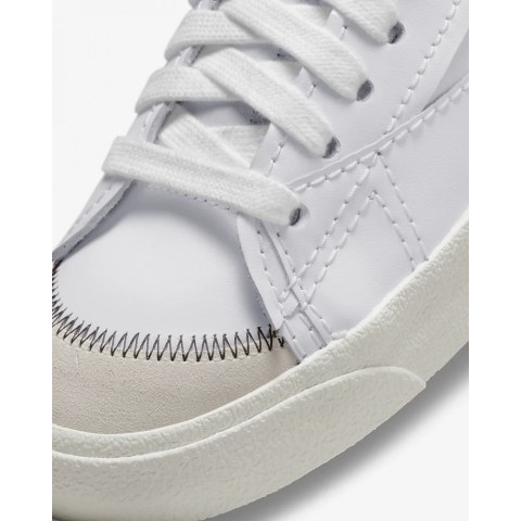 Кросівки Nike Blazer Low 77 Jumbo DN2158-101_image_3