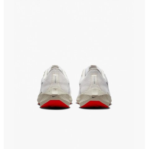Кросівки Nike Pegasus 40 DV3853-100_image_3