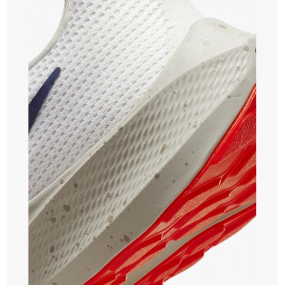 Кросівки Nike Pegasus 40 DV3853-100_image_4