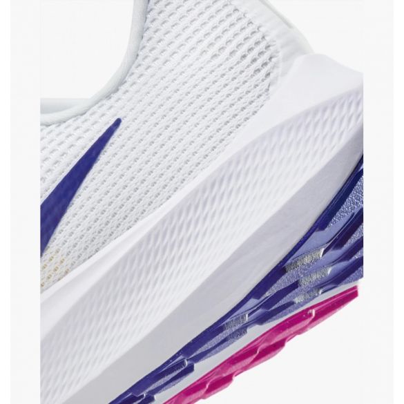 Кросівки Nike Pegasus 40 DV3853-105_image_5