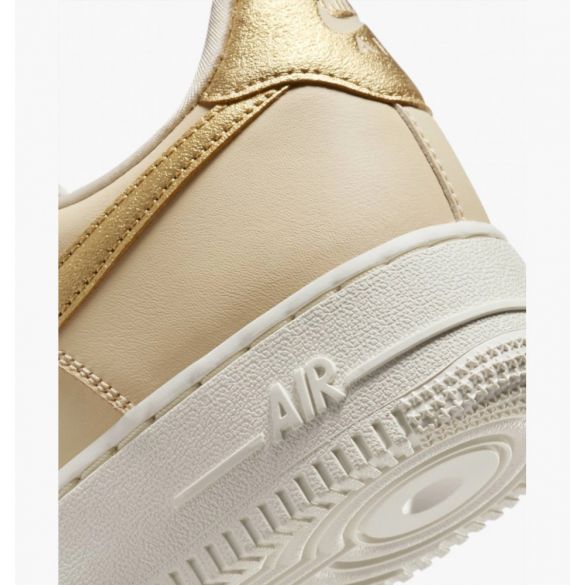 Кросівки Nike Air Force 1 07 DQ7569-102_image_6