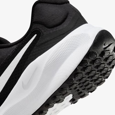 Кросівки чоловічі Nike Revolution 7 FB2207-001_image_8