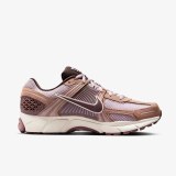 Кросівки унісекс Nike Zoom Vomero 5 HF1553-200_image_1