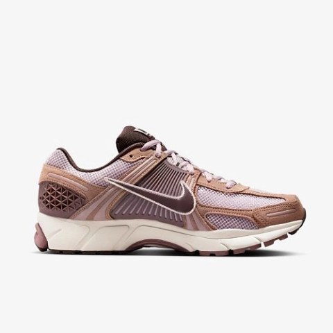 Кросівки унісекс Nike Zoom Vomero 5 HF1553-200_image_1