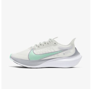 Жіночі кросівки Nike Zoom Gravity BQ3203-103
