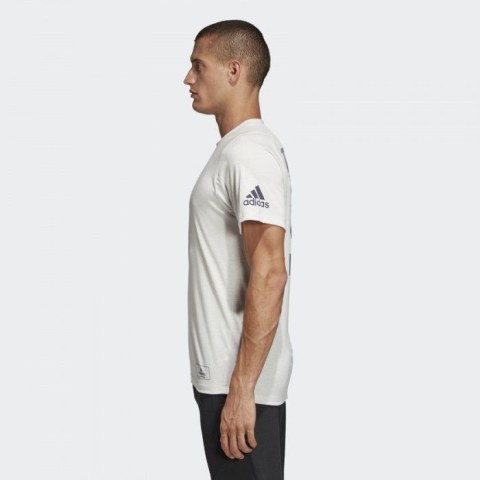Футболка Adidas Freelift Graphic Tee DV2501_image_4