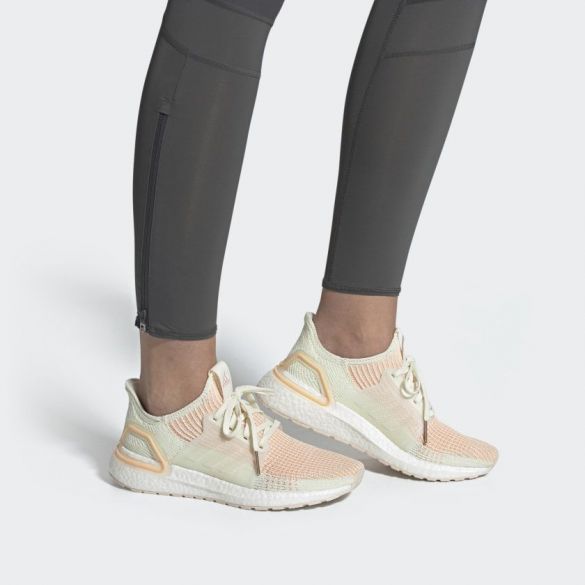Женские кроссовки Adidas Ultraboost 19 F34073_image_8