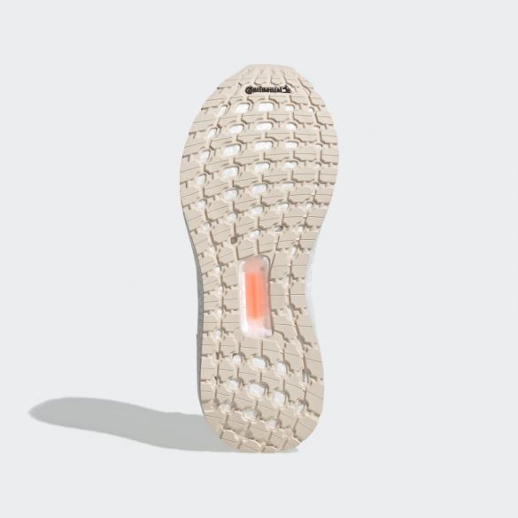 Женские кроссовки Adidas Ultraboost 19 F34073_image_5
