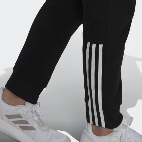 Жіночі штани Adidas Essentials 3-Stripes GS1383_image_6